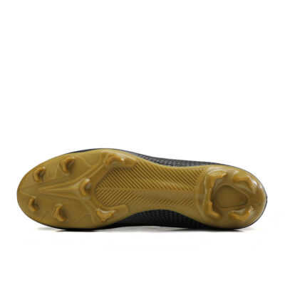 Fantastic Low Top Breathable Children's Football Shoes - Image 7